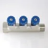 ᐉ Коллектор с регул. вентилями 1"x 3 выхода 1/2" нар.р. VALTEC латунный с красными и синими ручками / Распределительная гребенка для воды, отопления VTc.560.N.0603 ✅ фото | VALTEC ⭐ Pro-Greem